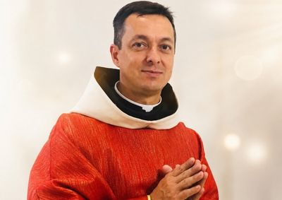 Al&eacute;m das atividades pastorais, religioso passsar&aacute; a acompanhar e cuidar dos pais, que s&atilde;o idosos