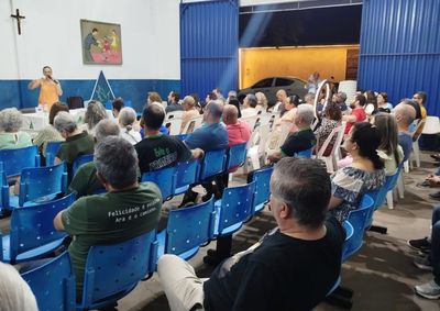 Neurologista Sandriani Posseti abordou neuroplasticidade e papel da espiritualidade na recupera&ccedil;&atilde;o de dependentes