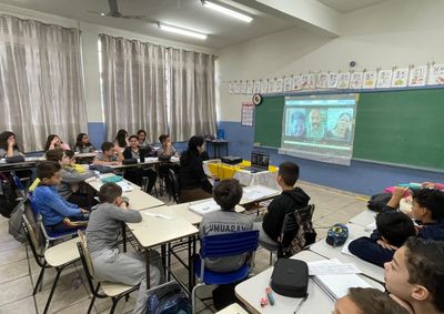 O trabalho contemplou diversas atividades de sensibiliza&ccedil;&atilde;o, estudo das caracter&iacute;sticas do g&ecirc;nero, aprecia&ccedil;&atilde;o e leitura dial&oacute;gica