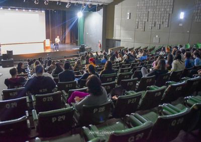 Forma&ccedil;&atilde;o refor&ccedil;a manejo comportamental do espectro em meio &agrave; unifica&ccedil;&atilde;o do instituto municipal com o Espa&ccedil;o TEA da Unipar