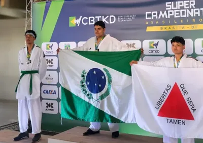 Miguel Neves Vieira vence tr&ecirc;s lutas em Bras&iacute;lia e &eacute; campe&atilde;o na categoria acima de 73kg; Arthur Angelo, de 13 anos, fica em 3&ordm; lugar nacional