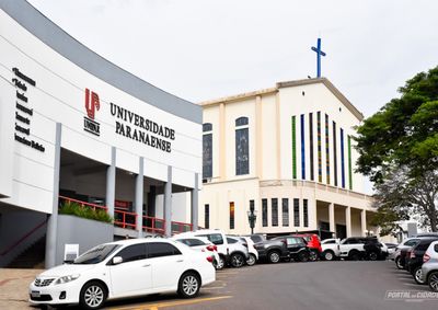 Estudantes devem concluir o processo pelo Portal Aluno On-line; universidade tamb&eacute;m oferece renegocia&ccedil;&atilde;o de d&eacute;bitos