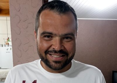 Rafael Pai&atilde;o teve o &oacute;bito confirmado ap&oacute;s queda da estrutura do Harmonia Clube de Campo; outra v&iacute;tima foi hospitalizada