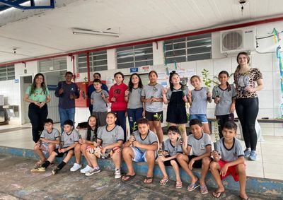 Atividade em comemora&ccedil;&atilde;o ao Dia da &Aacute;rvore reuniu estudantes, representantes do IAT e a&ccedil;&otilde;es pr&aacute;ticas de educa&ccedil;&atilde;o ambiental