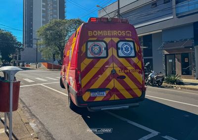 Acidente aconteceu na manh&atilde; desta quarta-feira (16), na interse&ccedil;&atilde;o da Rua Doutor Camargo com a Avenida Rol&acirc;ndia