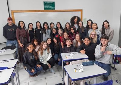 Encontro reuniu cerca de 30 estudantes e abordou preven&ccedil;&atilde;o &agrave; viol&ecirc;ncia contra a mulher e combate ao abuso sexual