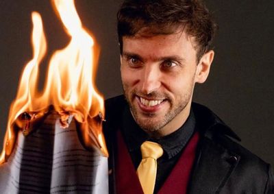 Vera Schubert recebe show solo de humor &aacute;cido do comediante no pr&oacute;ximo dia 27