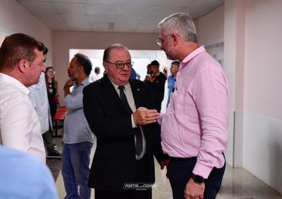 Secret&aacute;rio-executivo Adriano Massuda acompanhou funcionamento de carreta da mulher e centro cir&uacute;rgico do Uopeccan