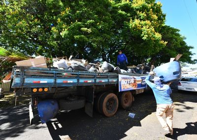 A iniciativa oferece aos moradores uma alternativa para o descarte correto de materiais sem utilidade, acumulados em quintais e resid&ecirc;ncias