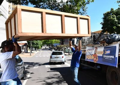 A&ccedil;&atilde;o de recolhimento de m&oacute;veis velhos, madeiras e materiais acumulados segue o cronograma de coleta especial promovido pela prefeitura