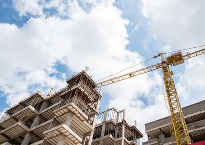 Lotes maiores, estudo de impacto e novas dist&acirc;ncias m&iacute;nimas passam a valer para constru&ccedil;&otilde;es na cidade