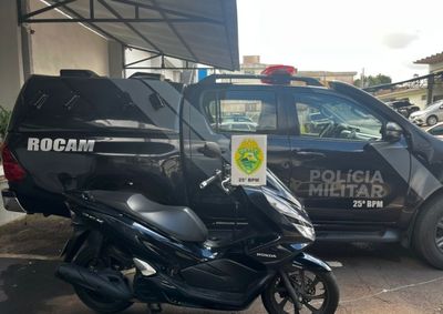 Questionado sobre a proced&ecirc;ncia do ve&iacute;culo, o homem relatou que havia adquirido a motonetapor meio de uma negocia&ccedil;&atilde;o realizada em uma rede sociais