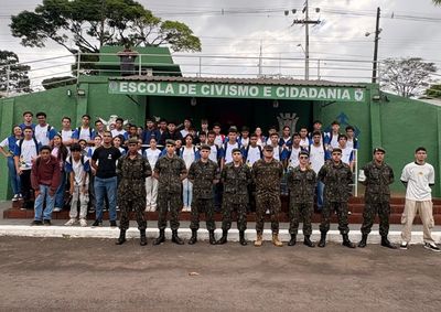 O grupo realizou uma visita t&eacute;cnica, onde conheceu as instala&ccedil;&otilde;es, a hist&oacute;ria da institui&ccedil;&atilde;o e um pouco da rotina do servi&ccedil;o militar