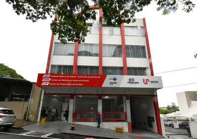 Unidade funciona em novo endere&ccedil;o na avenida Rol&acirc;ndia, anexo ao Campus-Sede da Unipar