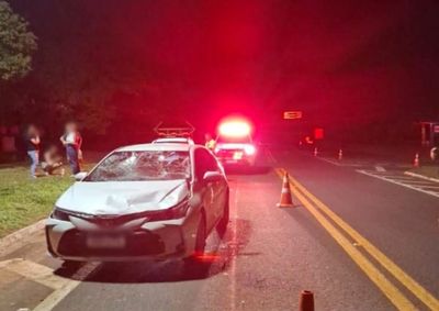 O Corolla trafegava de Ipor&atilde; a Umuarama quando ocorreu o abalroamento transversal com a motocicleta, que cruzava a pista