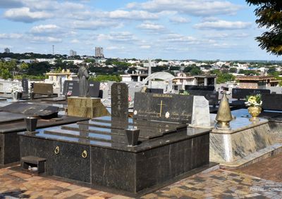 Acesf conclui preparativos para a visita&ccedil;&atilde;o e prorroga prazo de reparos em jazigos at&eacute; sexta; missa ser&aacute; &agrave;s 8h, com o Padre Machado