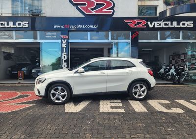 Mercedes-Benz CLA-200