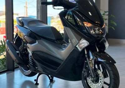 YAMAHA NMAX