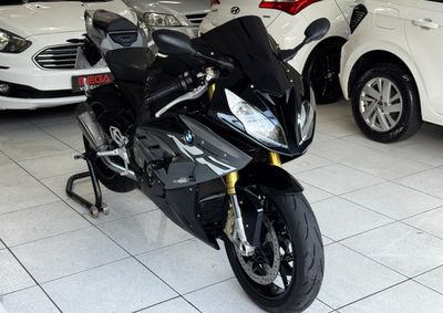 BMW S