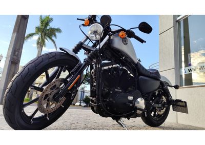 HARLEY-DAVIDSON XL