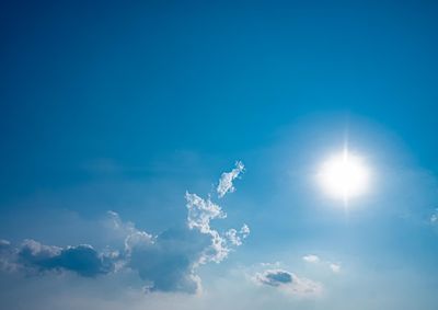Entre a sexta-feira e o domingo, o predom&iacute;nio ser&aacute; de tempo firme em praticamente todo o estado. Outro destaque &eacute; a forma&ccedil;&atilde;o de nevoeiros ao amanhecer.