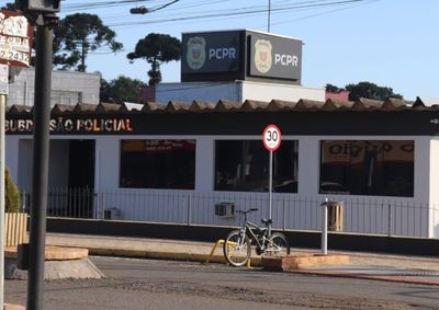 Segundo a PCPR, a investiga&ccedil;&atilde;o teve in&iacute;cio ap&oacute;s o recebimento de informa&ccedil;&otilde;es de que o suspeito estaria escondido em S&atilde;o Mateus do Sul