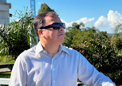 Ricardo Inclusivo explica como atitudes vistas como gentis podem refor&ccedil;ar preconceitos e limitar a autonomia de pessoas cegas.