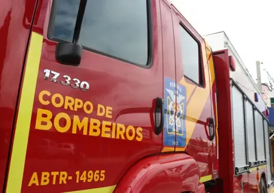 Buscas est&atilde;o em andamento ap&oacute;s o ve&iacute;culo dos desaparecidos ser localizado nas proximidades de uma lagoa, em Bituruna.