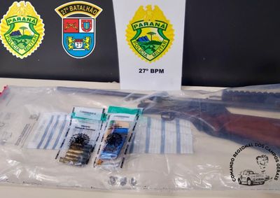 Pol&iacute;cia Militar apreendeu uma espingarda calibre 36 e seis muni&ccedil;&otilde;es na resid&ecirc;ncia do suspeito.