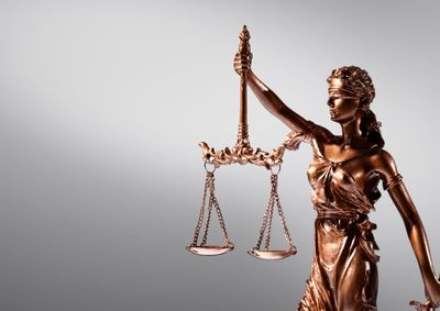 Decis&atilde;o reconheceu necessidade de apoio para atos patrimoniais e negociais, preservando demais direitos da pessoa.