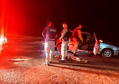 Homem foi localizado ap&oacute;s horas de buscas com apoio de helic&oacute;ptero em  Ant&ocirc;nio Olinto. Motorista suspeito de ajudar na fuga tamb&eacute;m foi detido.