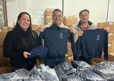 Segunda remessa de uniformes escolares contempla estudantes da rede municipal e faz parte de investimento de quase R$ 580 mil