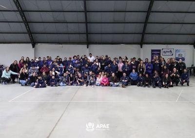 Atividade reuniu alunos e profissionais das duas institui&ccedil;&otilde;es em um dia de conviv&ecirc;ncia, m&uacute;sica, dan&ccedil;a e momentos de integra&ccedil;&atilde;o