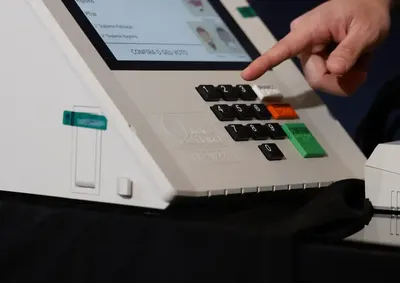 Propaganda deve seguir regras como restri&ccedil;&atilde;o a outdoors e 'deepfakes'
