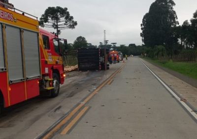 O acidente aconteceu na tarde desta segunda-feira (10), na localidade de Salseiro. V&iacute;tima foi encaminhada &agrave; UPA de Canoinhas.