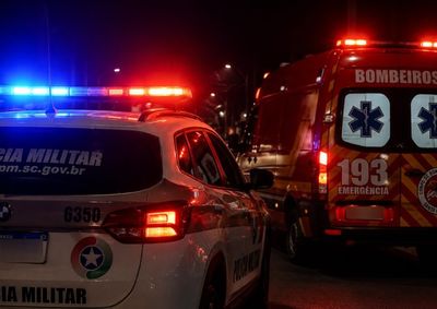 Briga aconteceu dentro de uma casa no bairro Industrial I; armas foram apreendidas pela Pol&iacute;cia Militar