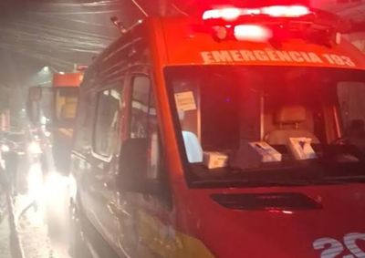 Equipes dos bombeiros est&atilde;o no local neste momento. Ainda n&atilde;o h&aacute; informa&ccedil;&otilde;es oficiais sobre v&iacute;timas ou danos.