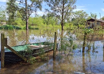 Defesa Civil estima a possibilidade de outras centenas de im&oacute;veis possam ser atingidos caso o rio alcance a marca projetada de 6,50 metros.