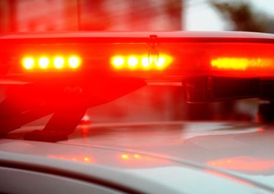 A motocicleta permaneceu recolhida ao p&aacute;tio da unidade policial para os procedimentos cab&iacute;veis
