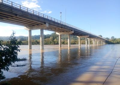 Para este s&aacute;bado, a previs&atilde;o do Simepar aponta 98% de probabilidade de chuva, com precipita&ccedil;&atilde;o acumulada estimada em 7,9 mil&iacute;metros