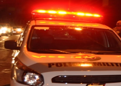 Confus&atilde;o ocorreu na noite de sexta-feira (9), no bairro Nossa Senhora Aparecida. Uma mulher foi encaminhada ao hospital.
