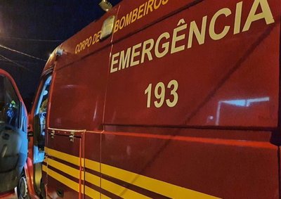 Informa&ccedil;&otilde;es preliminares indicam que a v&iacute;tima e o suspeito s&atilde;o vizinhos. O autor teria fugido em uma caminhonete branca.