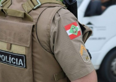 Segundo a Pol&iacute;cia Militar, os dois menores disseram que o conte&uacute;do da garrafa era uma mistura de bebidas adquirida em uma conveni&ecirc;ncia pr&oacute;xima.