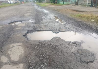 Relatos an&ocirc;nimos recebidos pelo Portal da Cidade mencionam dificuldades de trafegabilidade em diferentes pontos da via