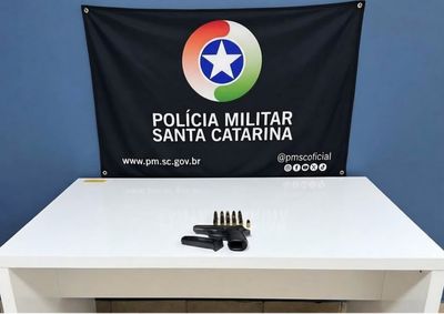 Ocorr&ecirc;ncias foram registradas nos bairros Pintado, em Porto Uni&atilde;o, e S&atilde;o Francisco, em Irine&oacute;polis, durante a madrugada de s&aacute;bado (24).
