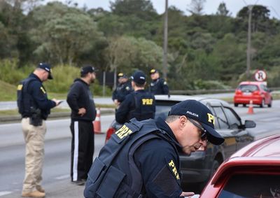 Sa&iacute;das de pista, colis&otilde;es traseiras e tombamentos foram alguns dos tipos de acidentes mais frequentes durante os quatro dias de opera&ccedil;&atilde;o
