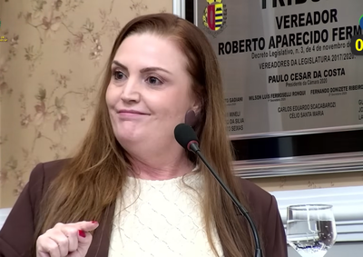 Durante sess&atilde;o, professora denuncia problemas estruturais; administra&ccedil;&atilde;o municipal apresenta explica&ccedil;&otilde;es sobre pol&iacute;ticas educacionais e financeiras.