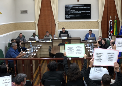 Rejei&ccedil;&atilde;o de projeto mant&eacute;m normas editadas pela prefeitura que vinculam o aux&iacute;lio-alimenta&ccedil;&atilde;o &agrave; frequ&ecirc;ncia e limitam benef&iacute;cios relacionados &agrave; sa&uacute;de