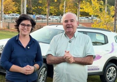 Conquista foi viabilizada por meio da deputada Valeria Bolsonaro, com interm&eacute;dio da vereadora Vanessa Martins; ve&iacute;culo auxiliar&aacute; mais de 300 pacientes