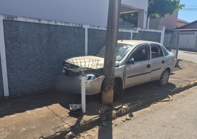 Acidente na Avenida Brasil deixou homem, mulher e crian&ccedil;a com ferimentos; v&iacute;timas foram encaminhadas ao Hospital de Caridade